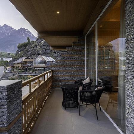 Palchan Hotel & Spa - A Member Of Radisson Individuals Retreats Manāli Kültér fotó
