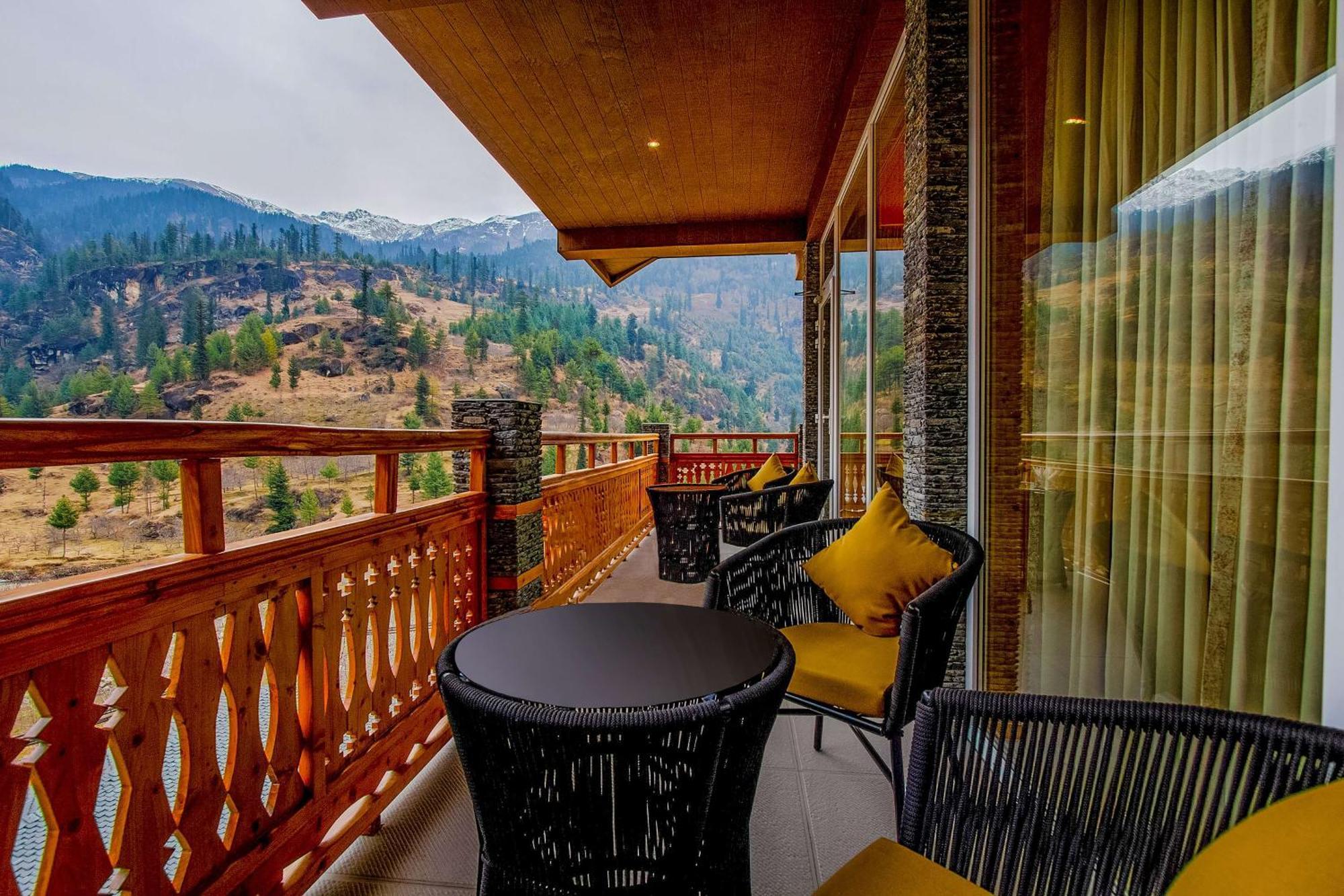 Palchan Hotel & Spa - A Member Of Radisson Individuals Retreats Manāli Kültér fotó