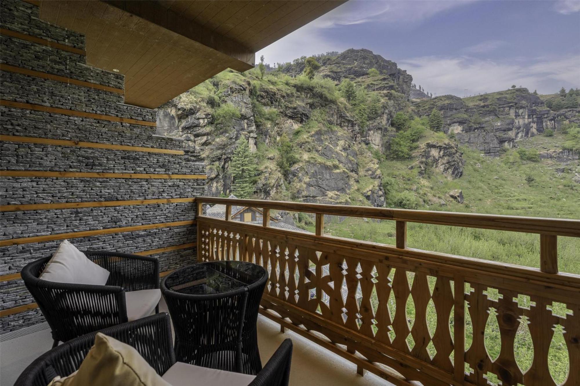 Palchan Hotel & Spa - A Member Of Radisson Individuals Retreats Manāli Kültér fotó