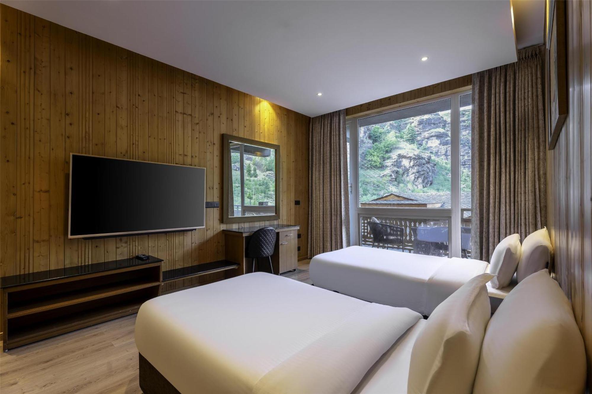 Palchan Hotel & Spa - A Member Of Radisson Individuals Retreats Manāli Kültér fotó